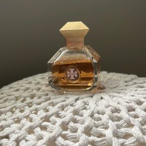 Tory Burch Love Relentlessly perfume